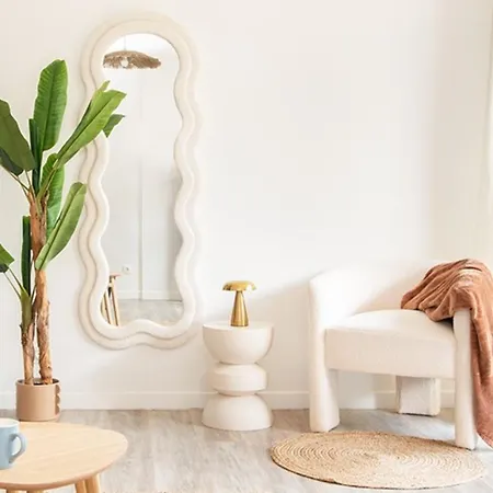 Apartment T2 - 1a 4p - Aeroport & Airbus - Parking Prive - Climatisation