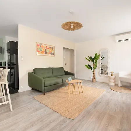 Apartamento With Terrace, Ac - Climatisation- Parking- Blagnac, 5min Airport & Airbus